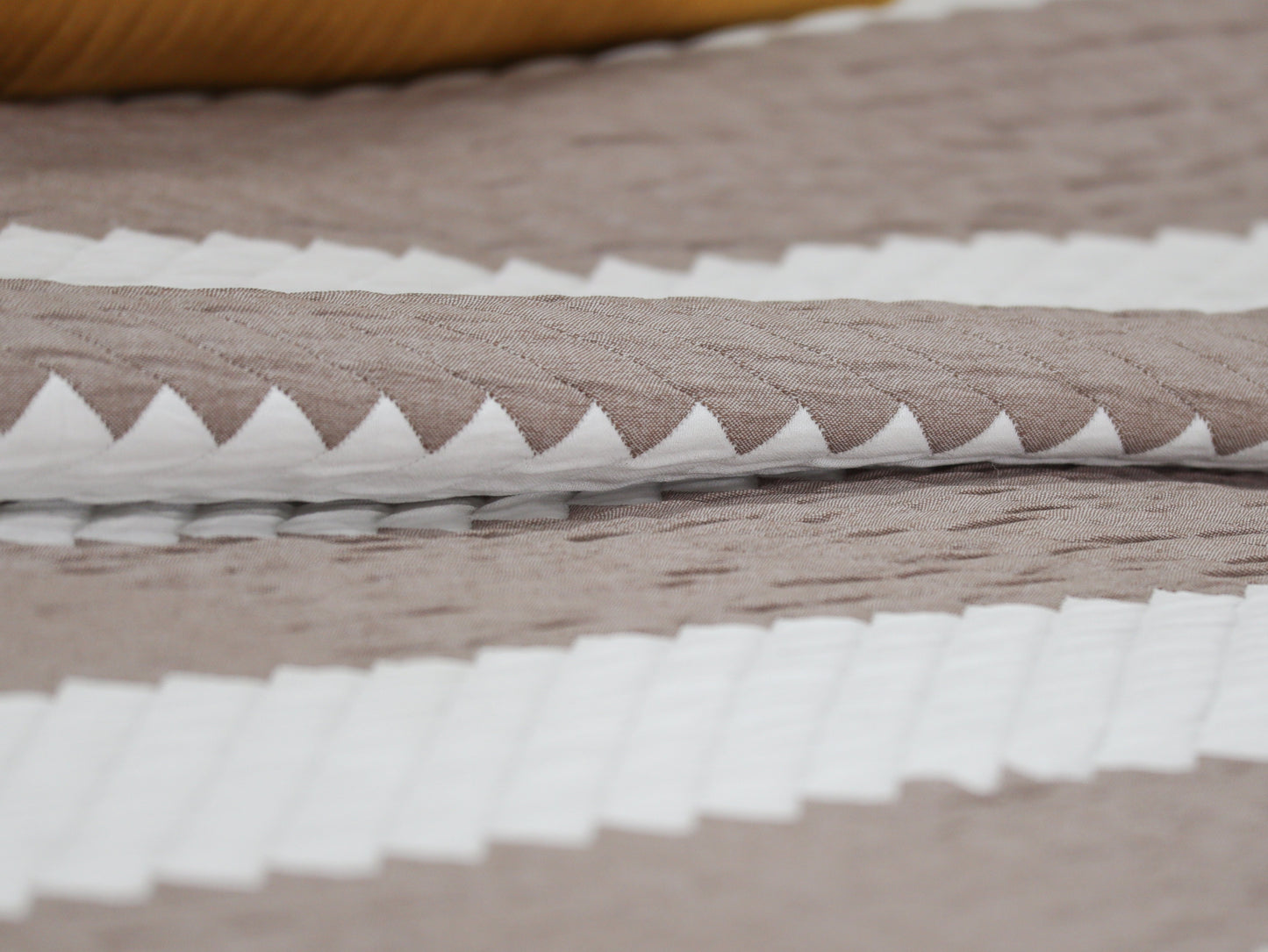 EDREDÓN JACQUARD CABANA BEIGE