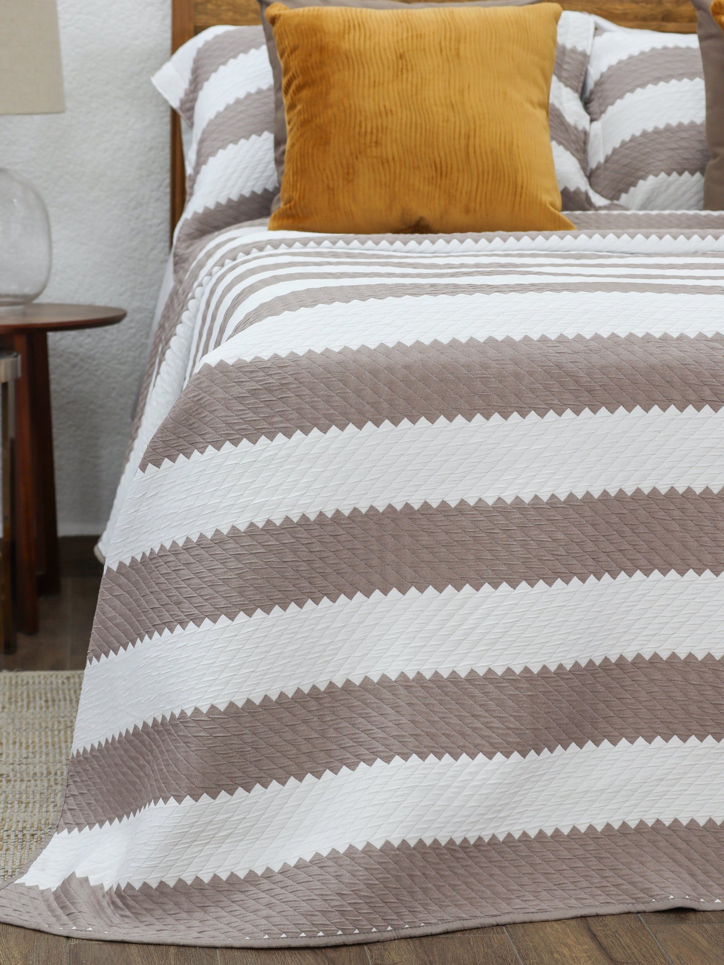 EDREDÓN JACQUARD CABANA BEIGE