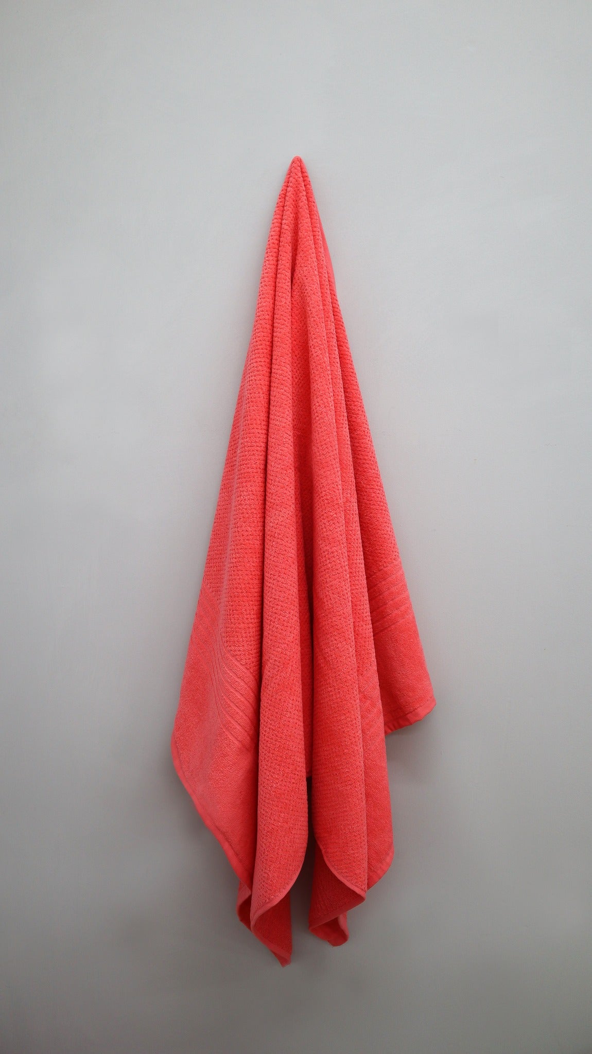 TOALLA DE BAÑO MODELO HB - CORAL