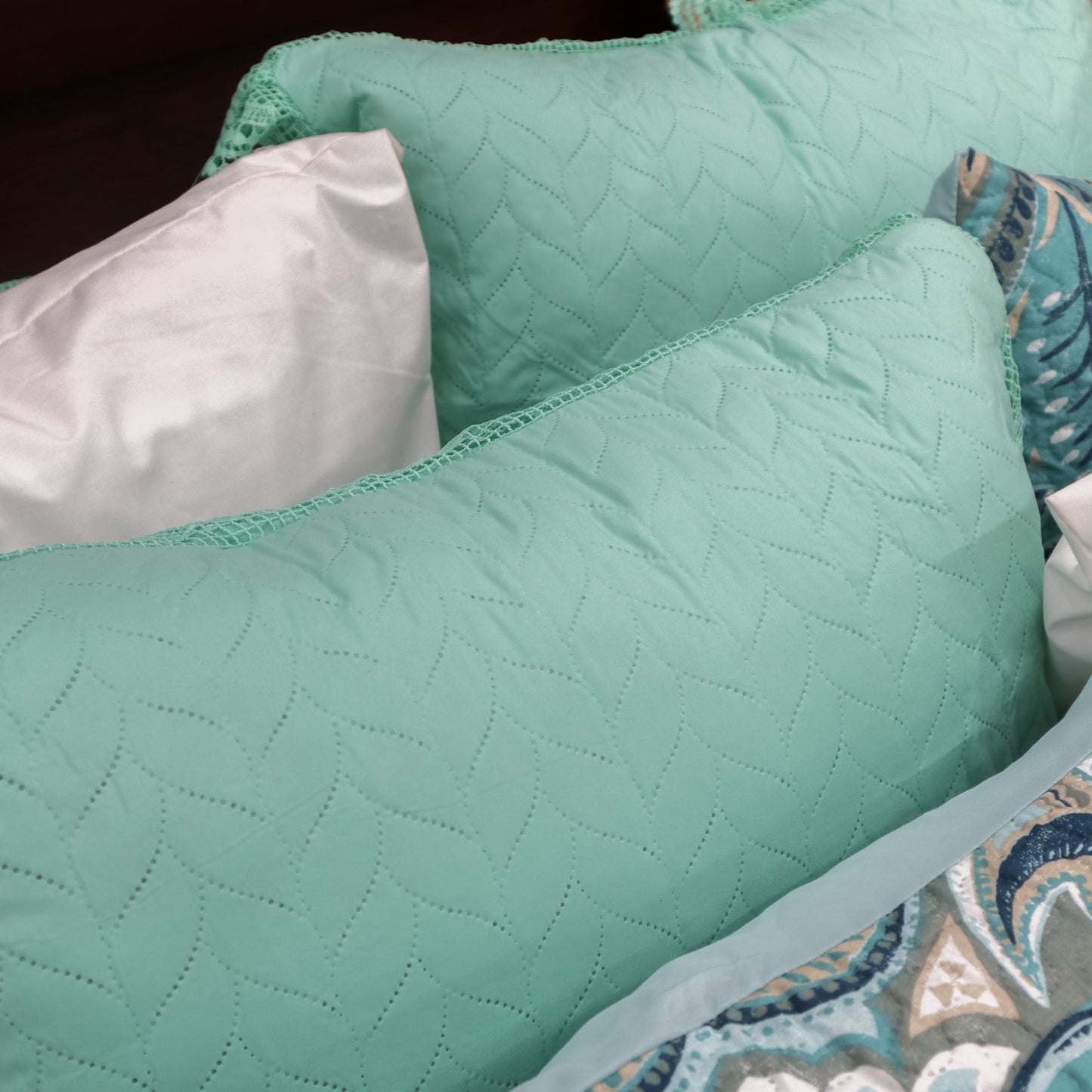 Edredón STELLA TURQUESA con 2 Fundas, Capitonado Matrimonial y King Size